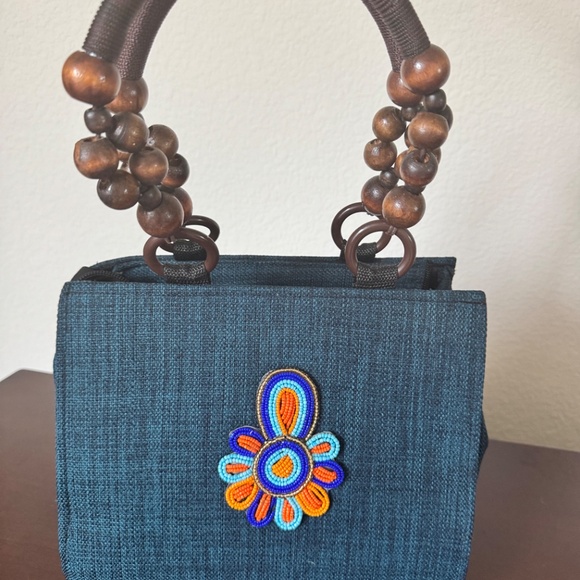 Handcrafted Ghanaian Beaded Handle Purse - Picture 2 of 4